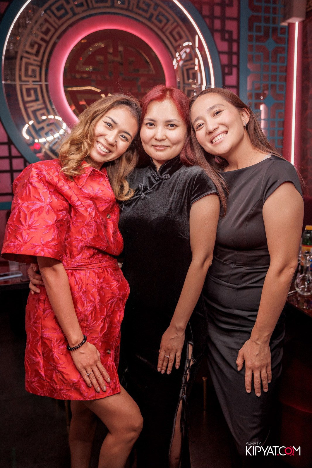 MOOD KARAOKE & TERRACE. КИПЯТКОМ АЛМАТЫ!