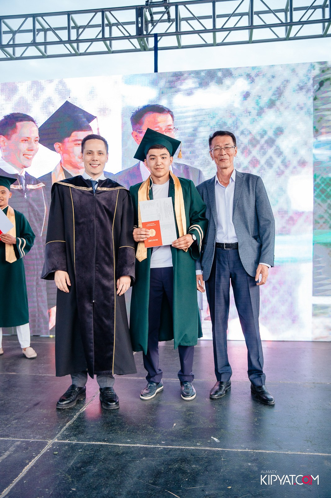 ВРУЧЕНИЕ ДИПЛОМОВ — НАРХОЗ КОЛЛЕДЖ. Part 4. КИПЯТКОМ АЛМАТЫ!