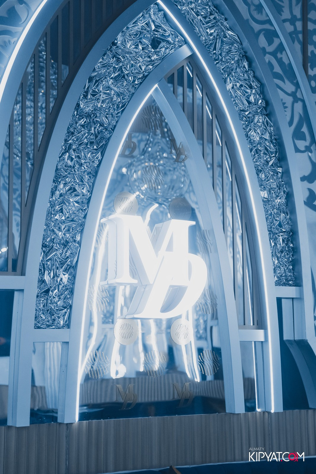 MOOD KARAOKE & TERRACE. КИПЯТКОМ АЛМАТЫ!