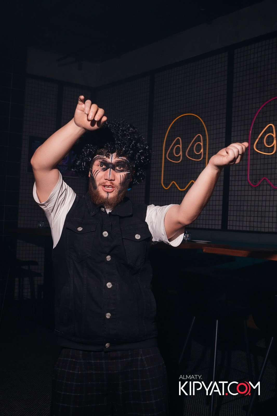 SANTA BARBARA — ВЫСТУПЛЕНИЕ LIZWI. КИПЯТКОМ АЛМАТЫ!