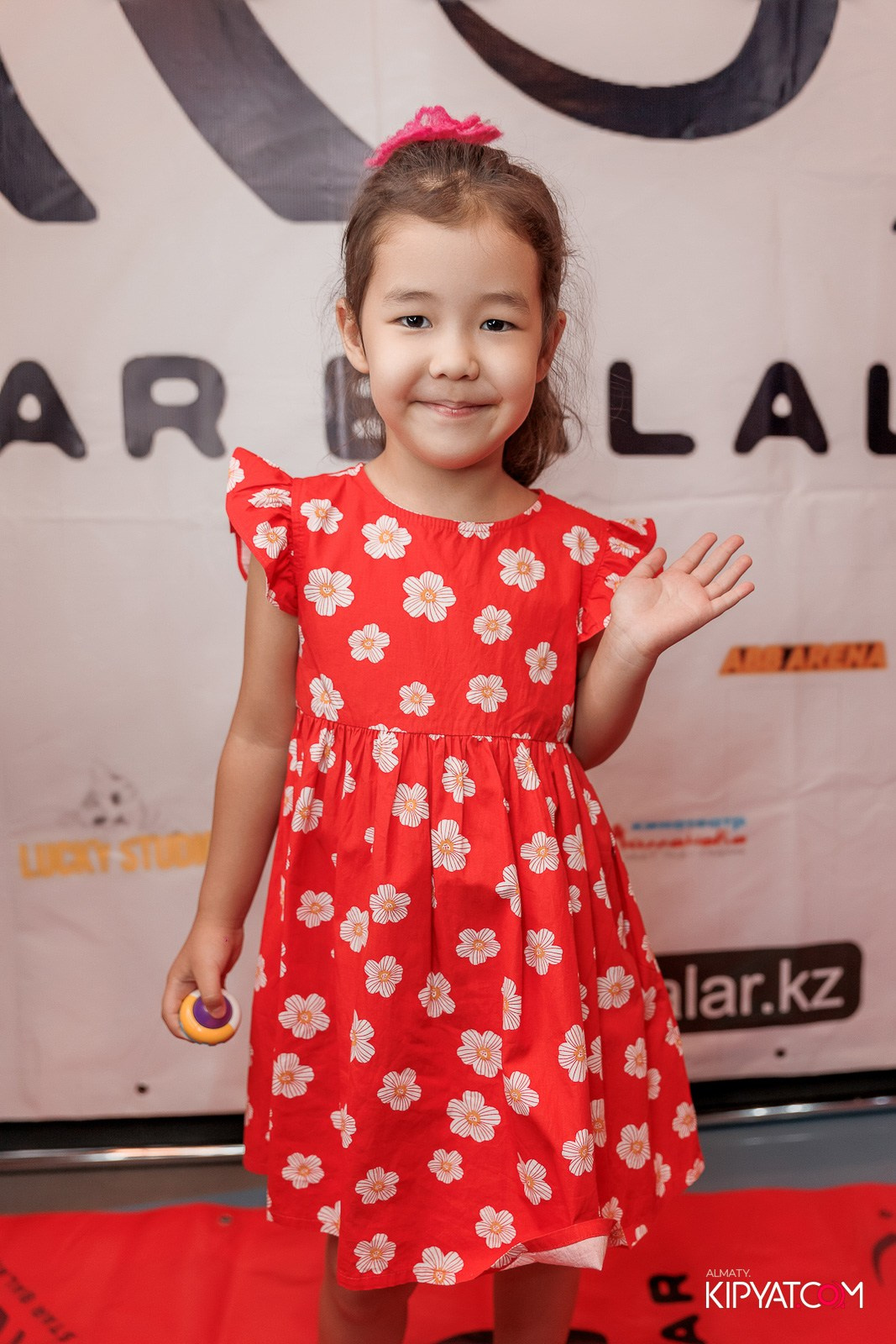 ПРЕЗЕНТАЦИЯ 10 ГРУППЫ КИНОПРОЕКТА STARBALALAR. КИПЯТКОМ АЛМАТЫ!