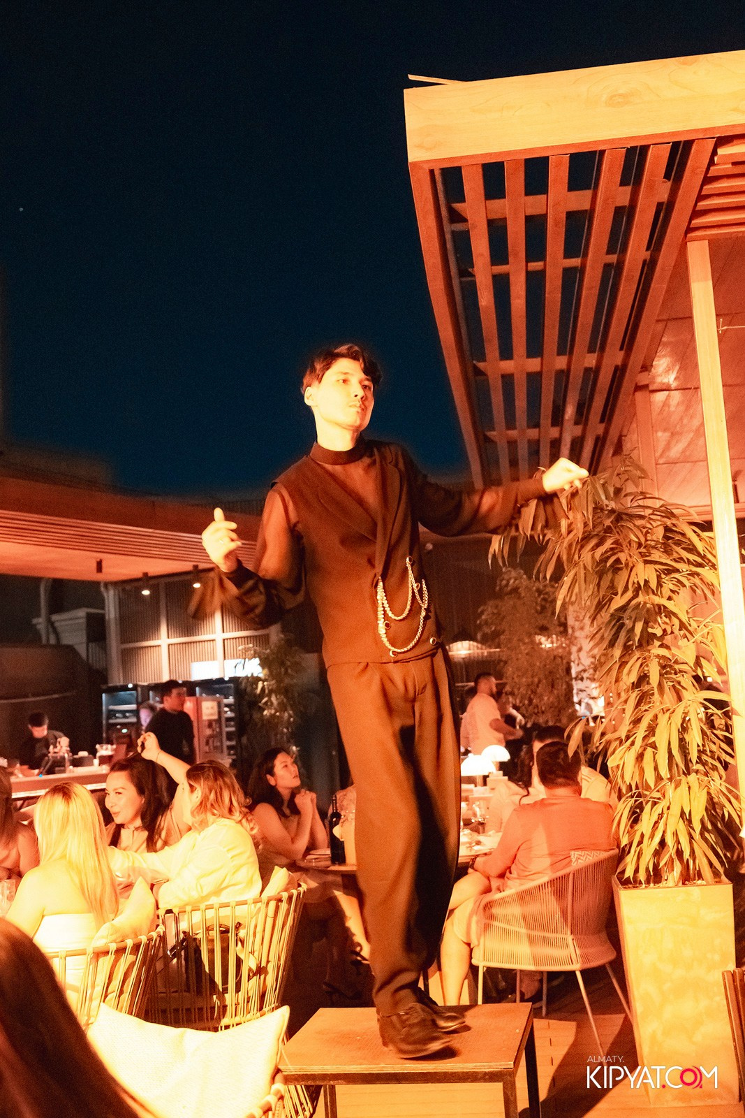 QUEEN. КИПЯТКОМ АЛМАТЫ!