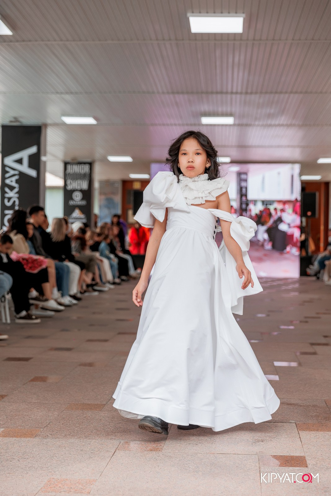 JUNIOR FASHION SHOW. КИПЯТКОМ АЛМАТЫ!