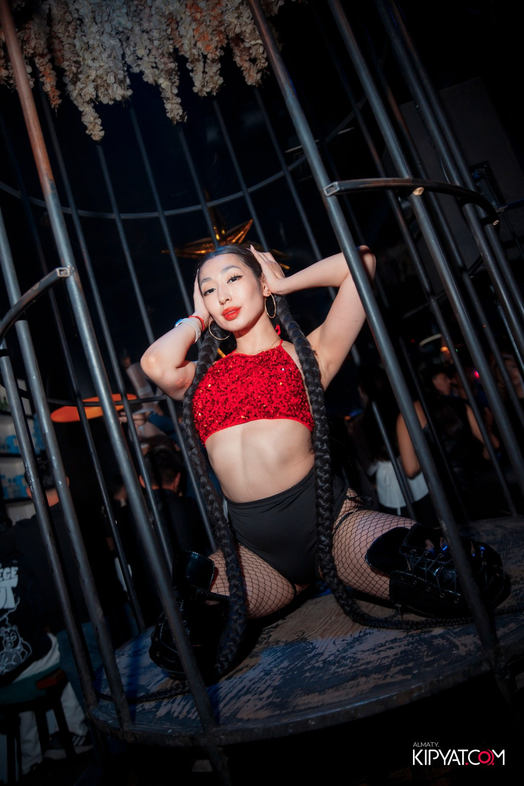 UYAT EMES BAR. КИПЯТКОМ АЛМАТЫ!