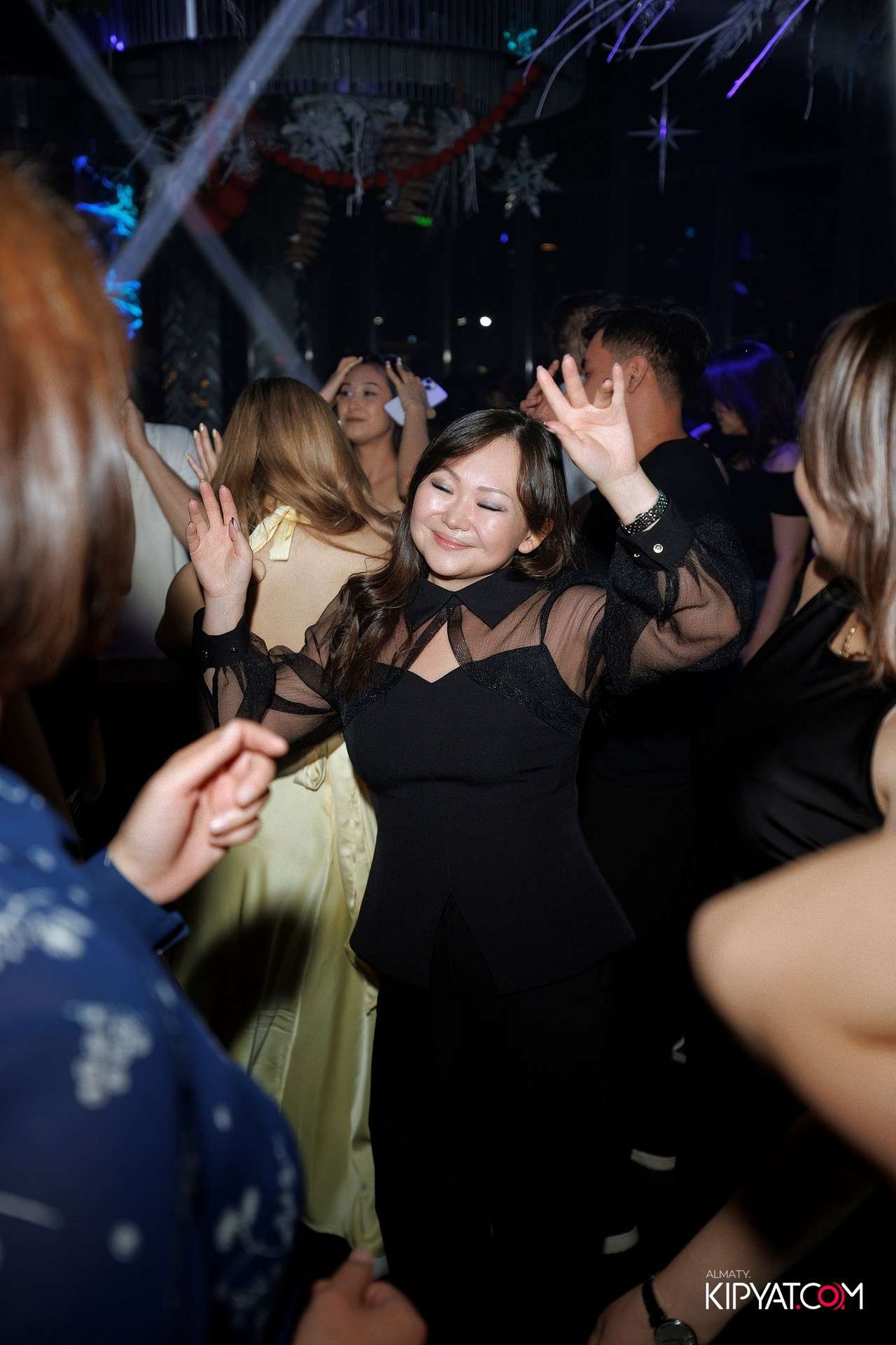 FRIENDS BAR & TERRACE. КИПЯТКОМ АЛМАТЫ! Фотосъемка мероприятий в Алматы