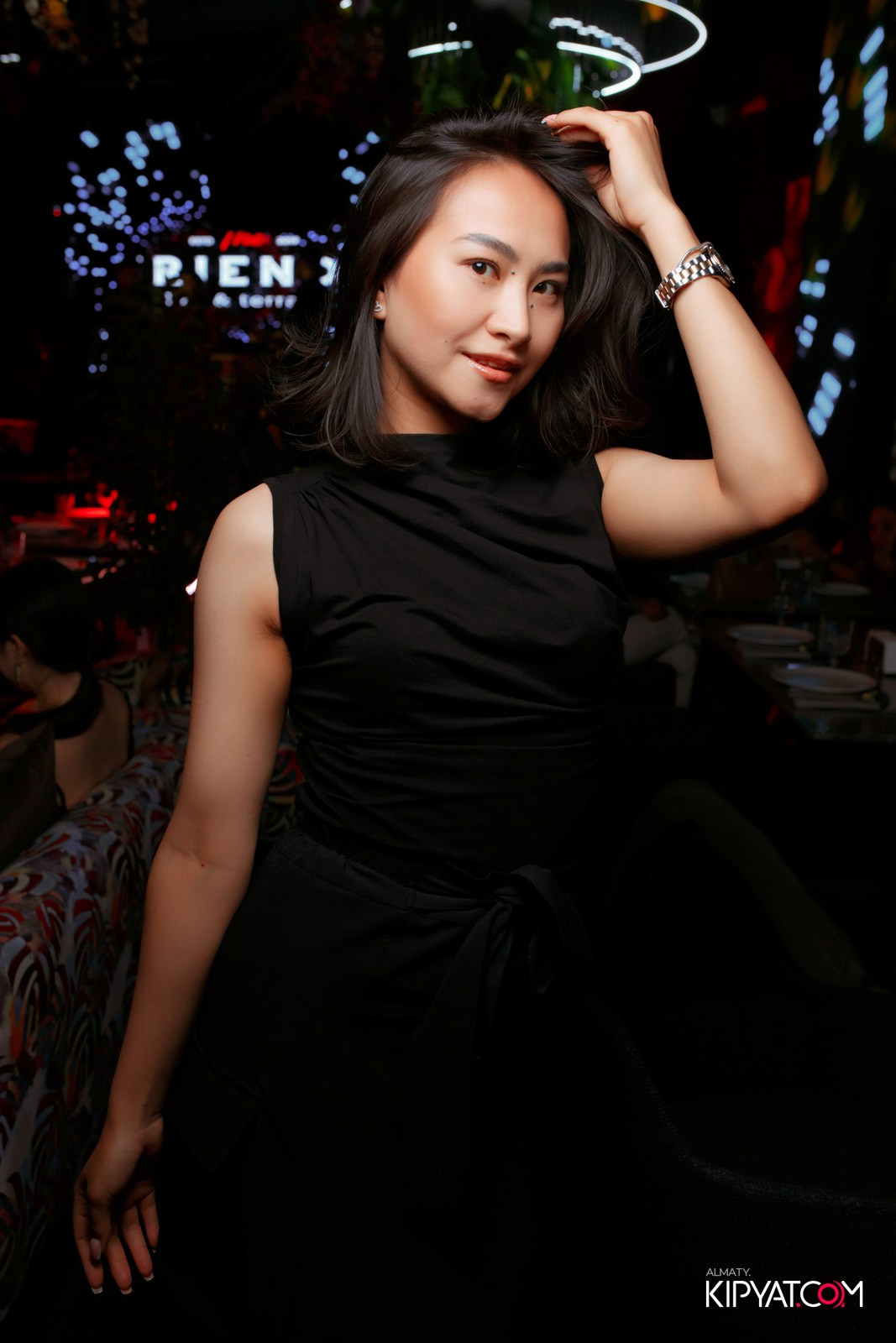 FRIENDS BAR & TERRACE. КИПЯТКОМ АЛМАТЫ!