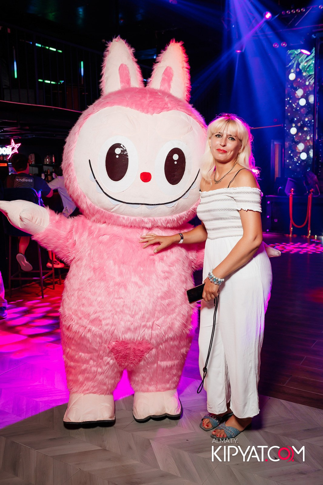 НОЧНОЙ КЛУБ ICON. КИПЯТКОМ АЛМАТЫ!