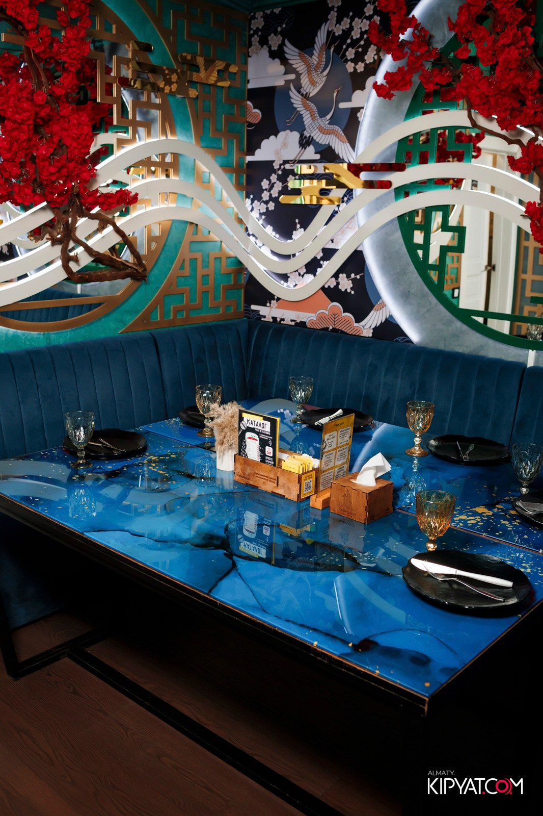 УХО И МЕДВЕДЬ НА ГАГАРИНА. КИПЯТКОМ АЛМАТЫ!