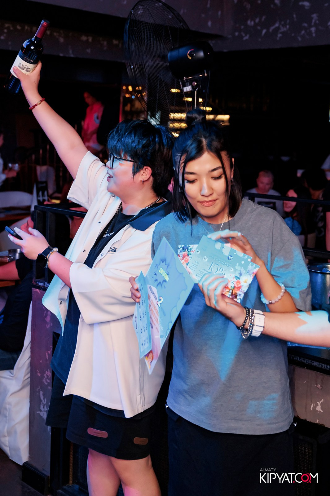 МУЗЫКАЛЬНОЕ ЛОТО В HIT RETRO. КИПЯТКОМ АЛМАТЫ!