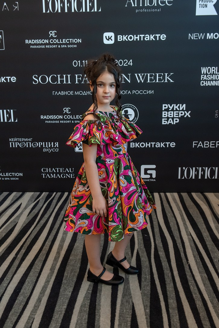 SochiFashionWeek2024 дизайнер Юлия Крылова. Семейный и коммерческий фотограф в Сочи Александр Бодунов