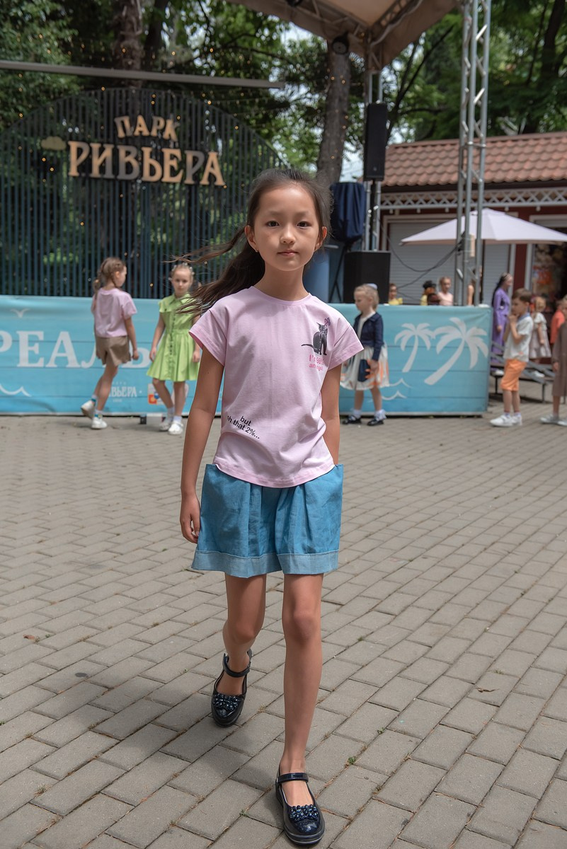 Парк Ривьера дефиле HAPPYkids. Семейный и коммерческий фотограф в Сочи Александр Бодунов