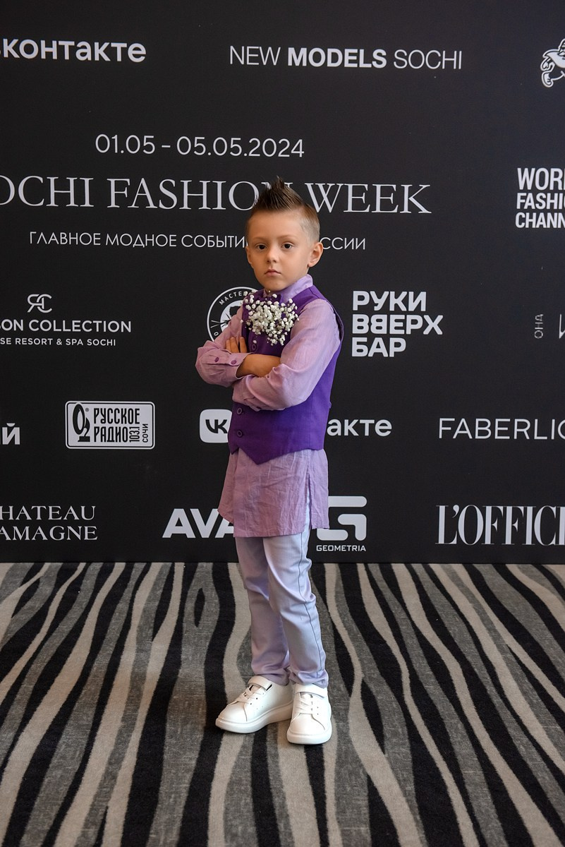 SochiFashionWeek2024 дизайнер Анохина. Семейный и коммерческий фотограф в Сочи Александр Бодунов