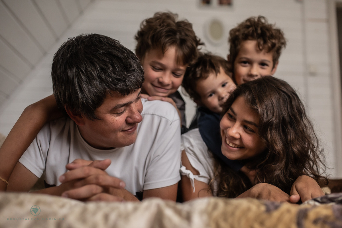 Алена и ее семья. ФОТО ВИДЕО ПРОДАКШН Санкт-Петербург Москва фотограф Мария Хрусталева