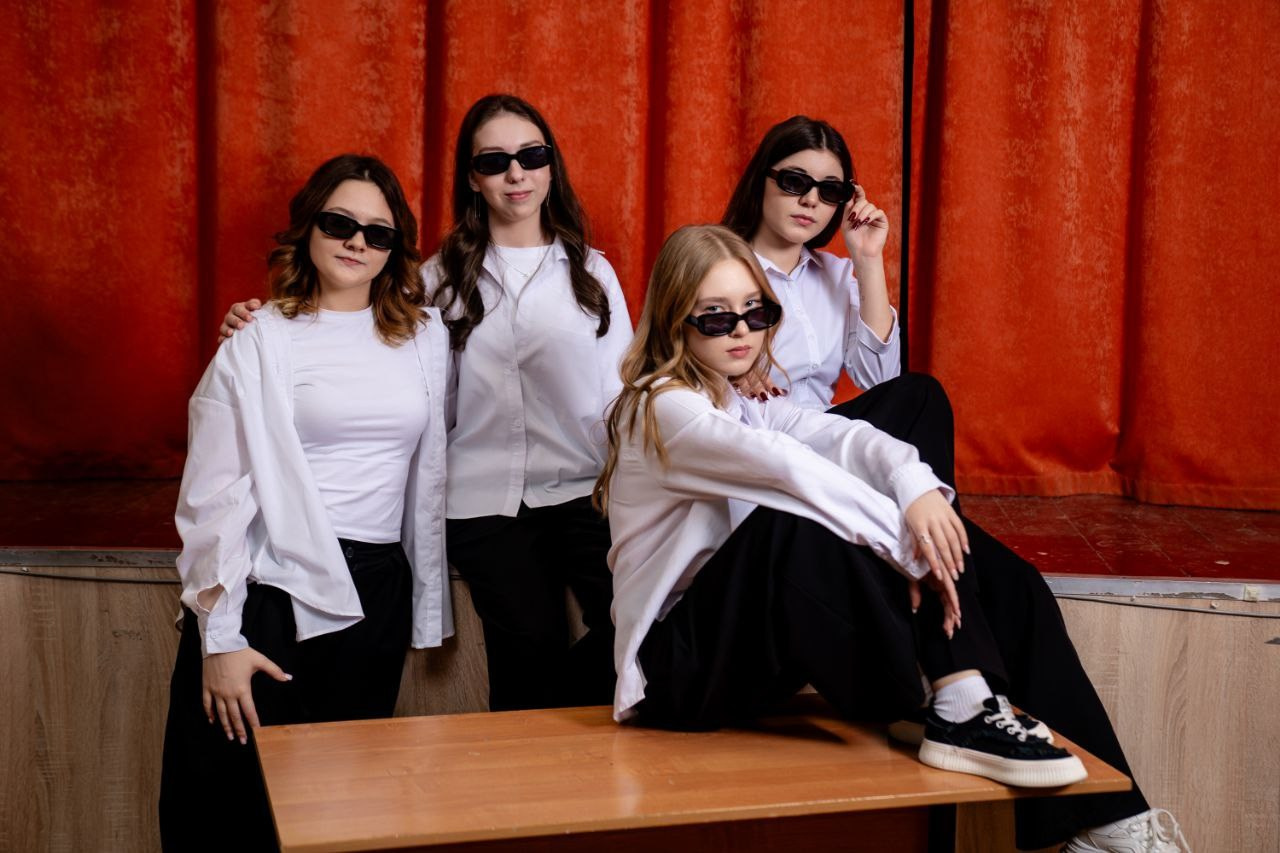 9 класс. Портретный фотограф в Москве Илья Корненков