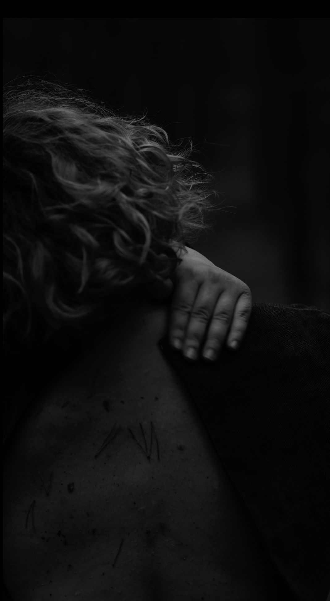 Видеоинсталляция Место Пробела. Художественная группа «Нежные Бабы»