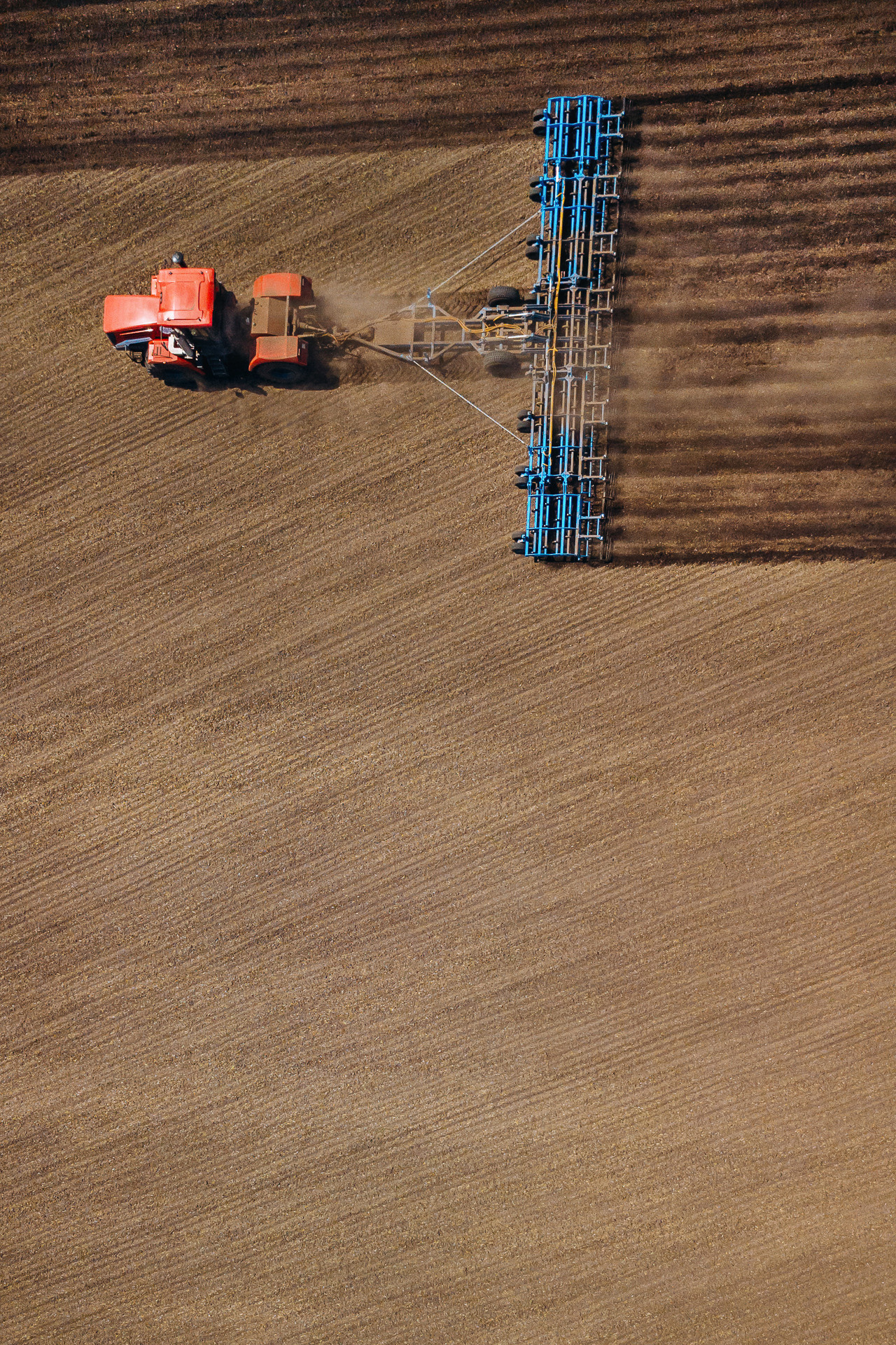 Анитим. Техника для обработки почвы. Лихошерстов Андрей — фотограф для бизнеса из Сибири