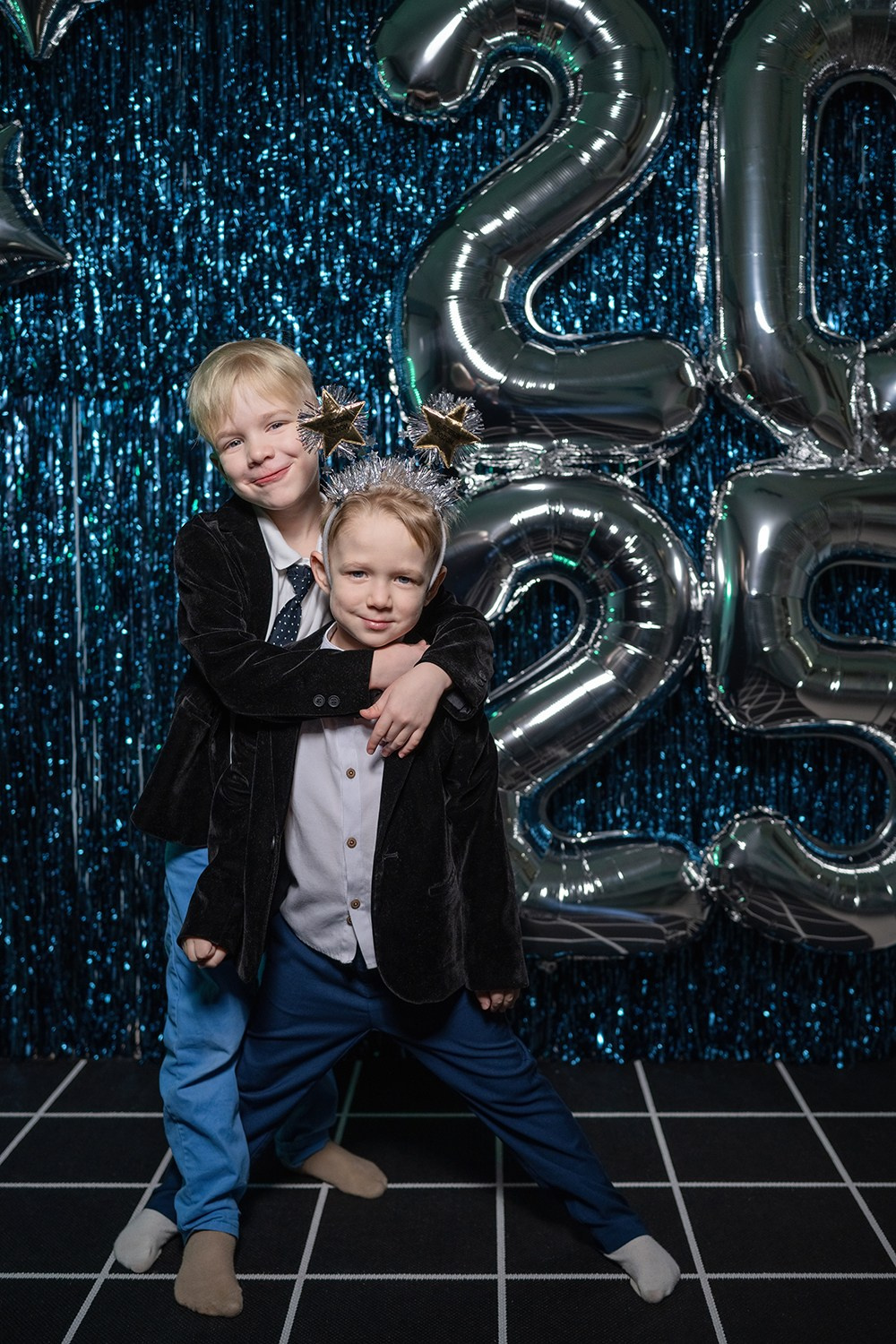 Новогодняя вечеринка в Sunny Start. Фотограф в Екатеринбурге | Портреты, семейные съемки, лайфстайл