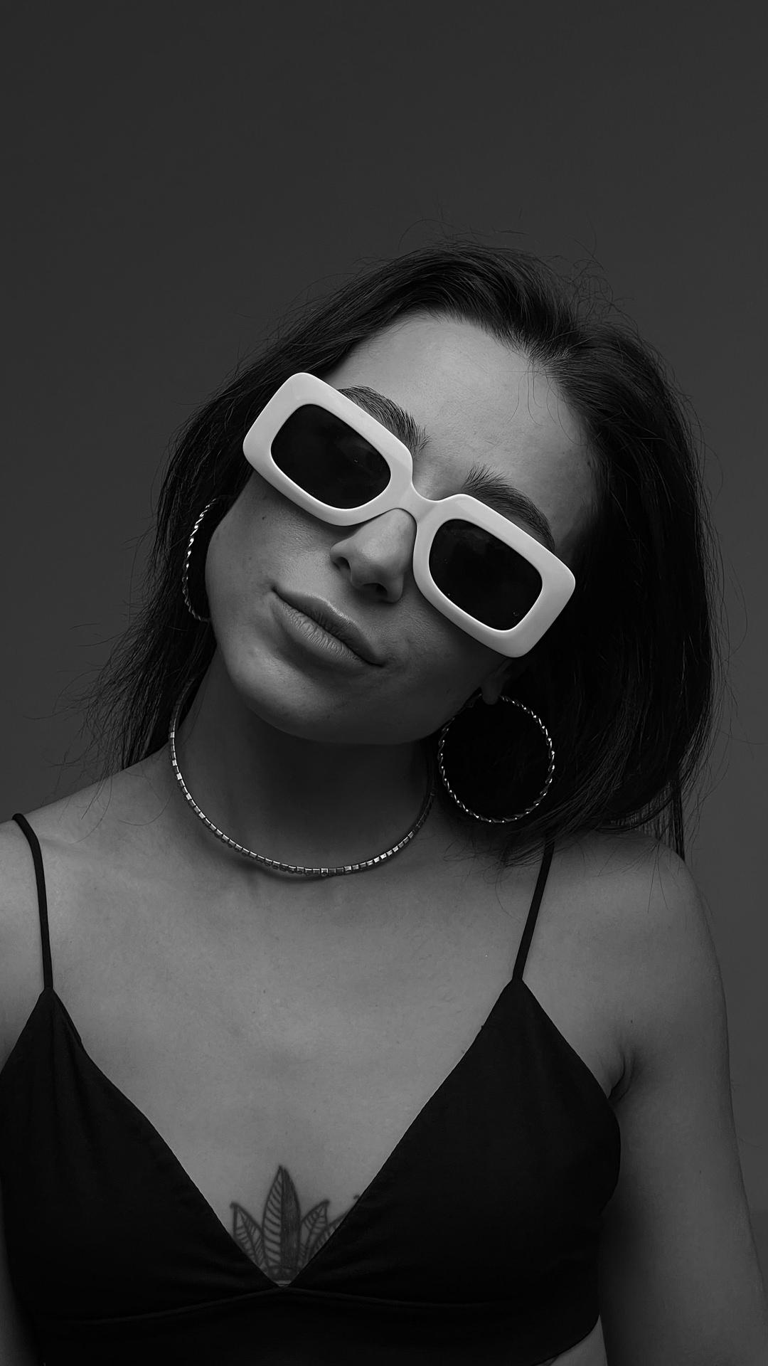 Купите лучшие пресеты для Lightroom: улучшайте свои фото одним кликом. Свадебный и семейный фотограф в Таганроге Бакарюк Антон