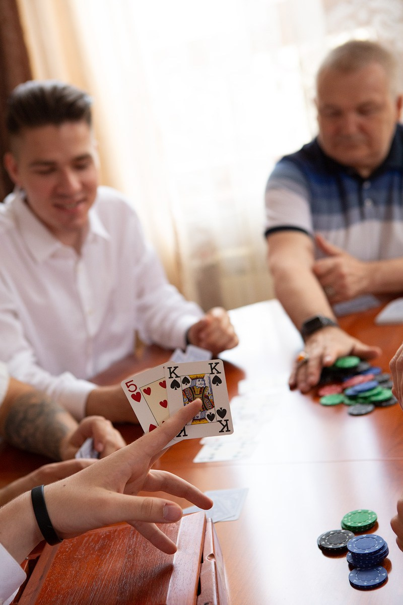 Музыка и покер