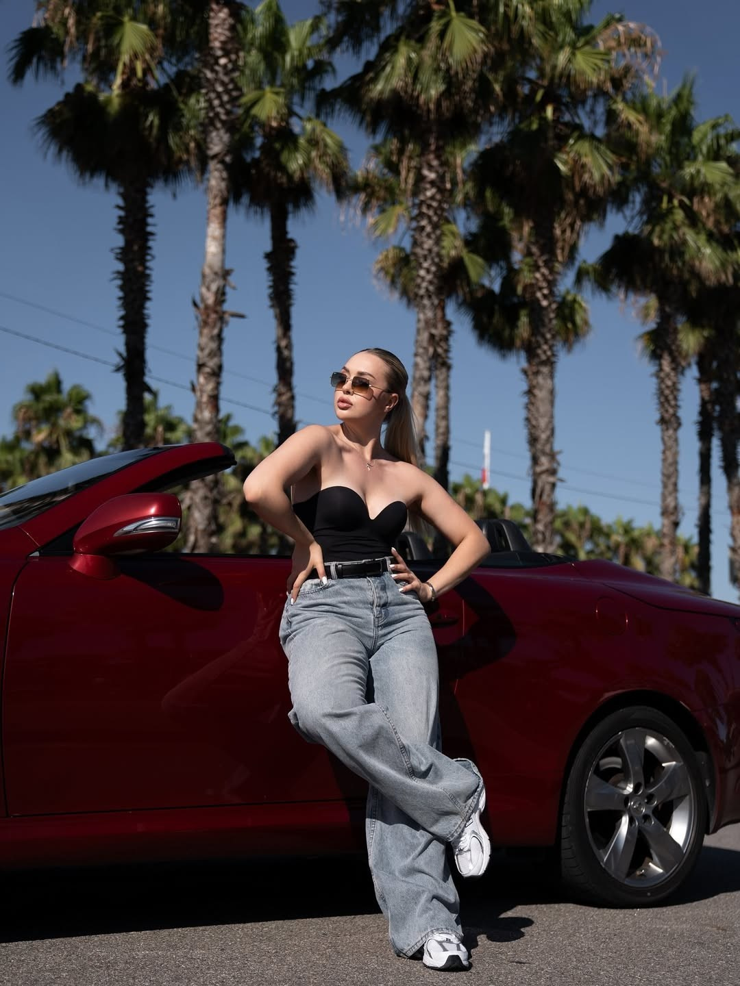 Авторские путешествия на красном кабриолете Lexus. Сочи, Адлер, Сириус, Красная Поляна, озеро Рица. Личный водитель и фотограф. Свадебный фотограф в Сочи и Адлере — Фотосессии на море и в горах | Виктор Рогулев