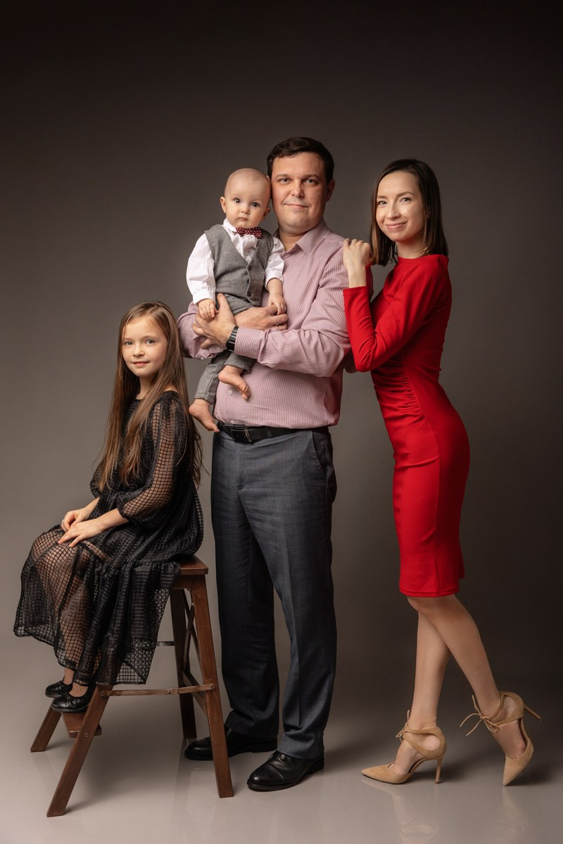 Кадры с родителями. Фотограф новорожденных, семейный фотограф в Санкт-Петербурге