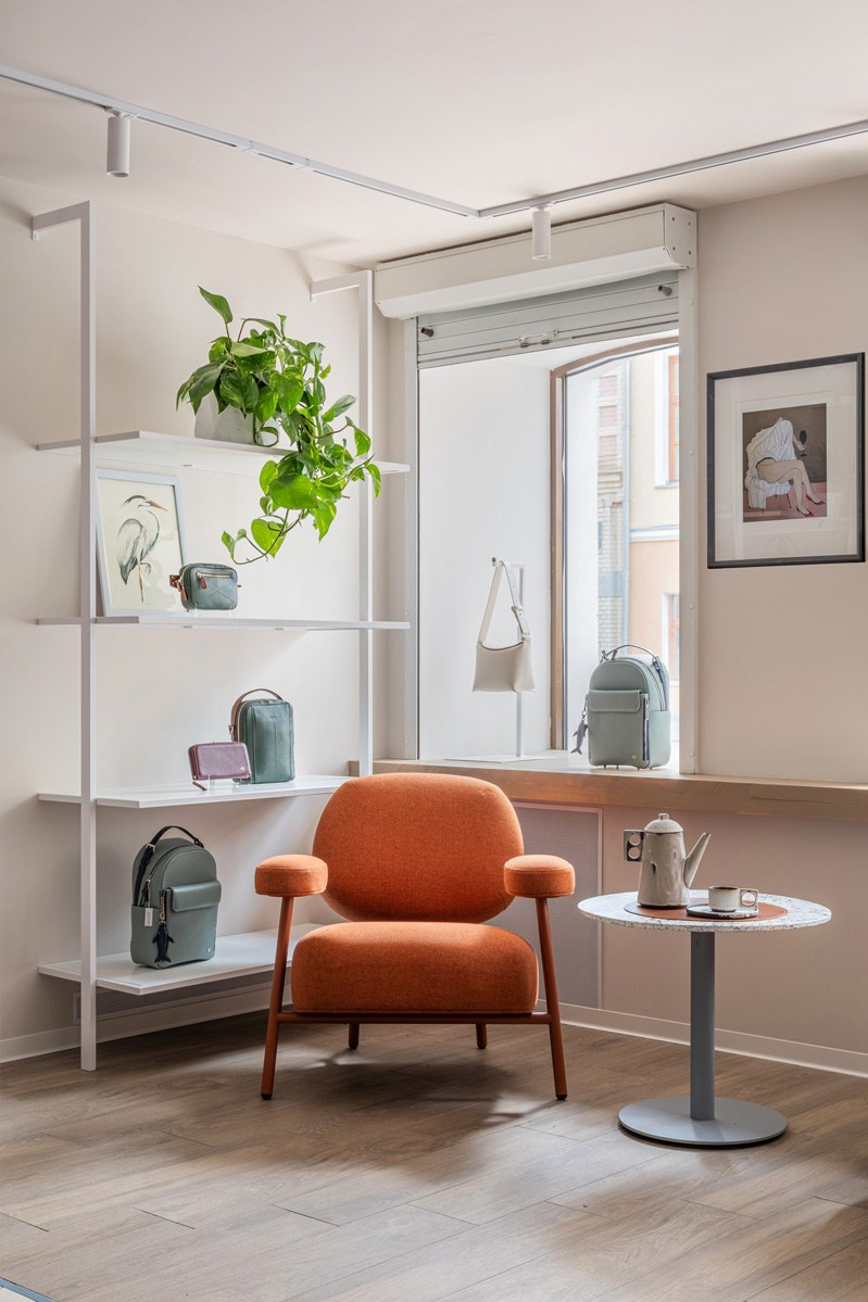 Nizhny Novgorod, Bolshaya Pokrovskaya 9, together with designer Yana Meglitskaya. Olga Goldina architectural interior design, styling and staging