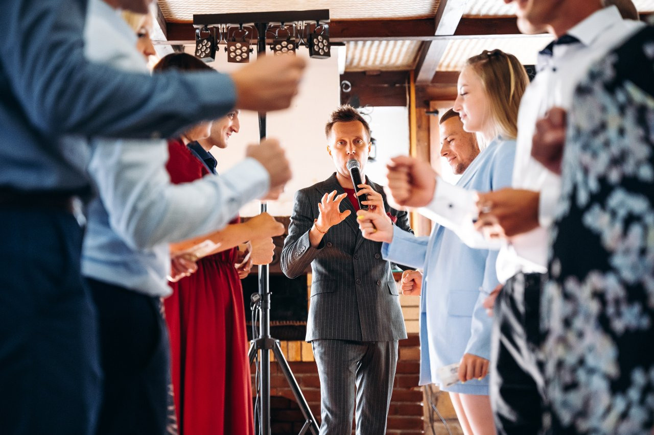 Юля и Денис. Ведущий на свадьбу в Москве Зубков Алексей