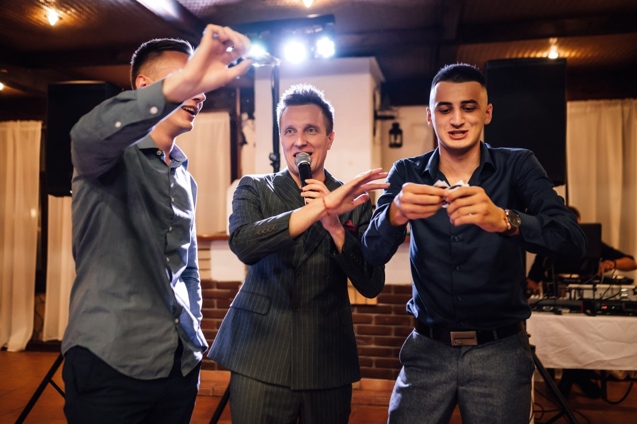 Юля и Денис. Ведущий на свадьбу в Москве Зубков Алексей