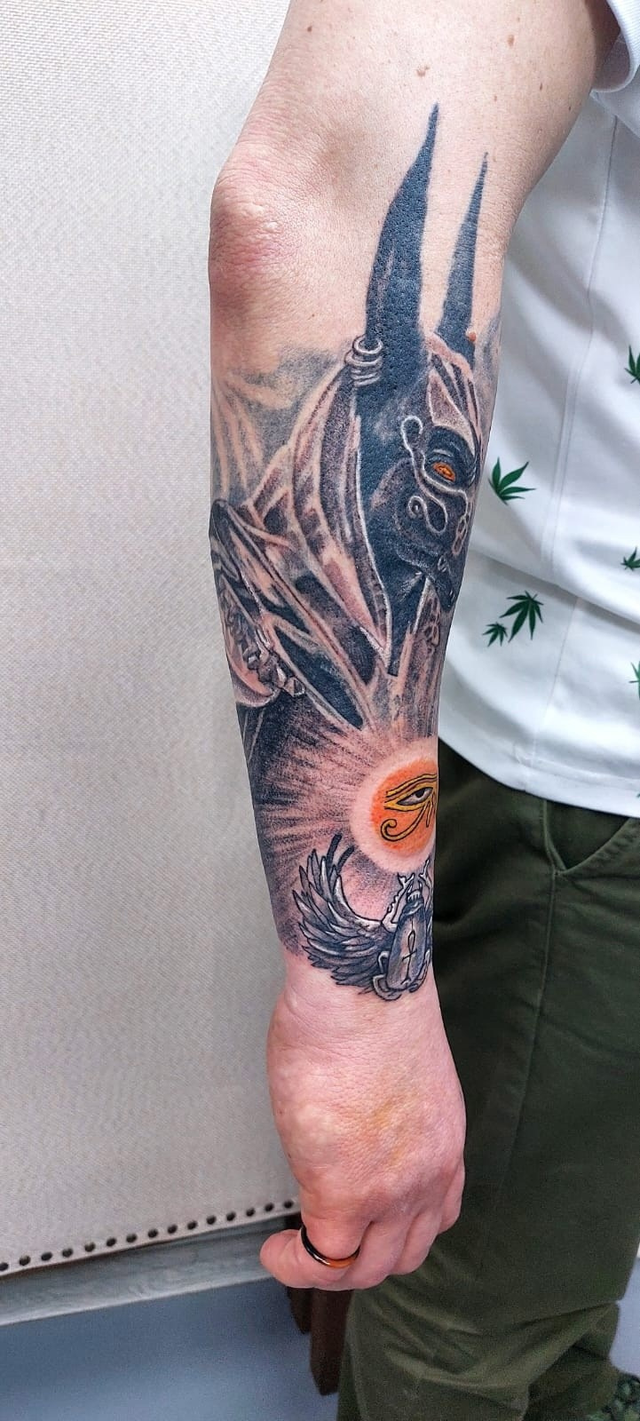 Тату. Яр Панов Арт.Картины, татуировки, роспись стен и одежды в Москве