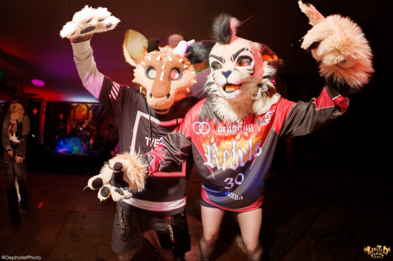 United Furry Convention 2026. Различные мероприятия и просто фотографии людей