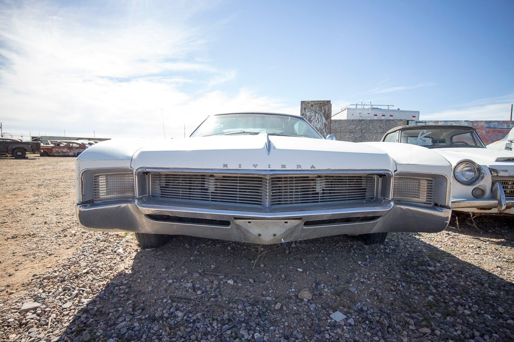 Ретро- авторазборка, США, 2013. Фотограф Василий Буланов