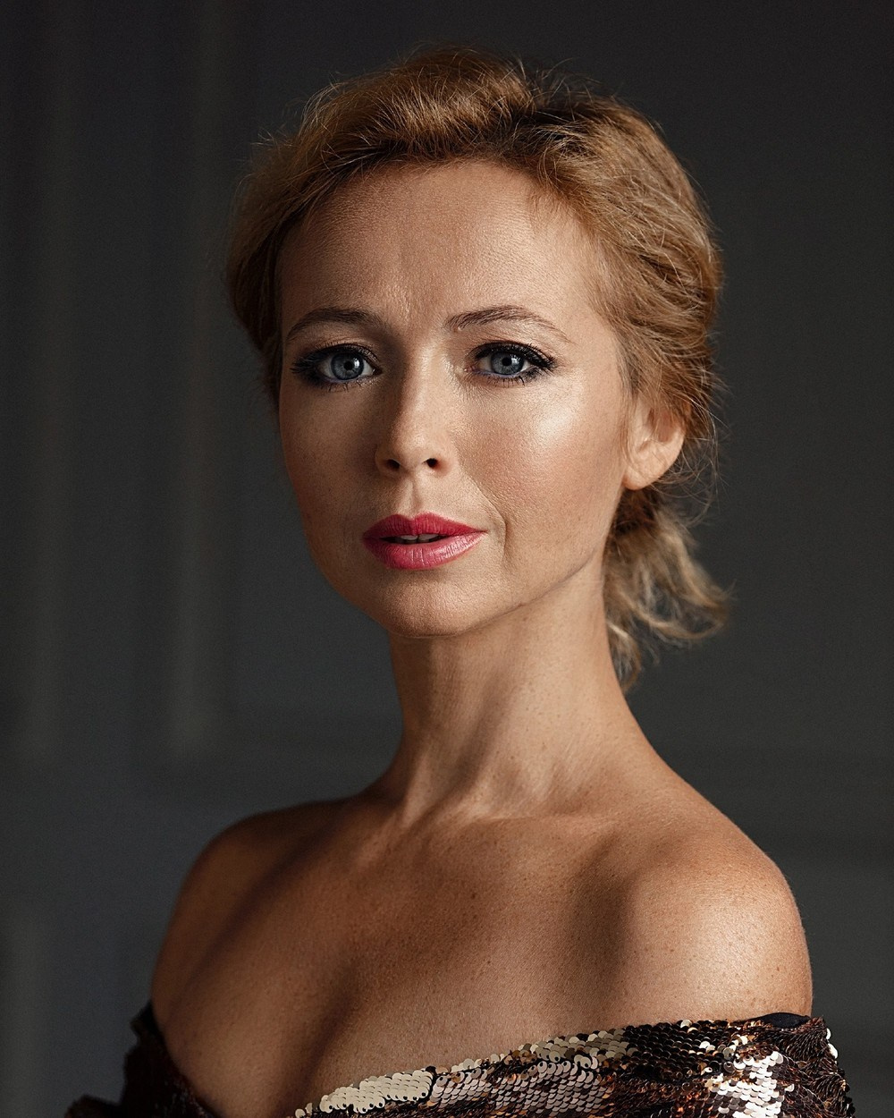 Елена Захарова