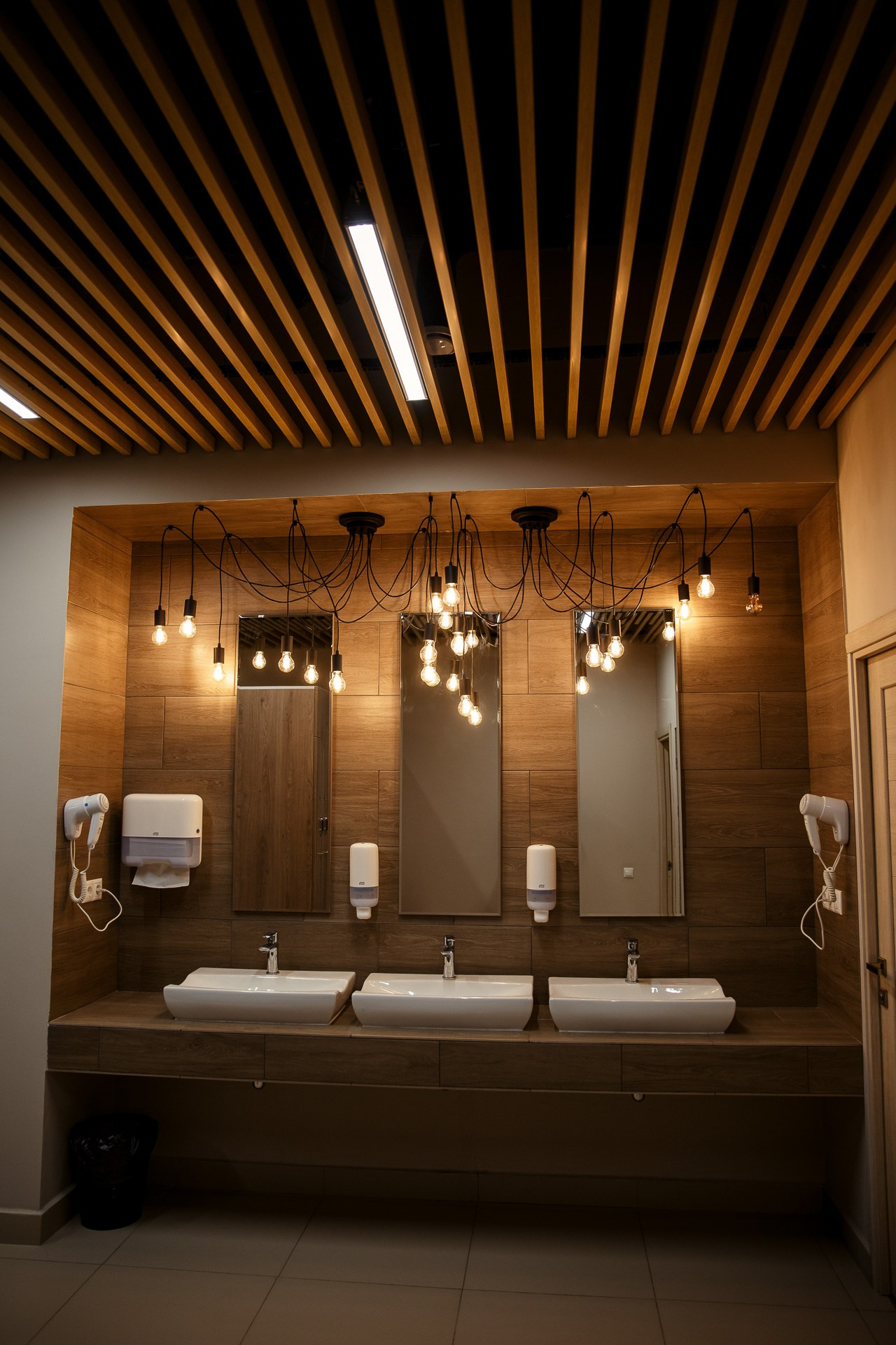 Бассейн Атлант. Фотосъёмка для бизнеса — предметное фото, репортаж с мероприятий, портреты людей, съёмка интерьера и экстерьера