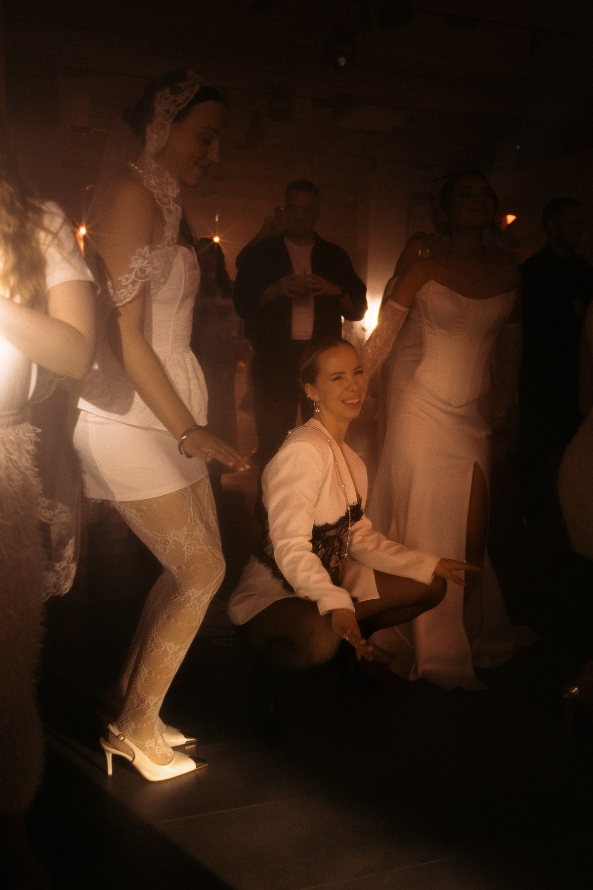 Фотограф на свадебную вечеринку Москва. VERSLIBRE | Свадебный и репортажный фотограф в Санкт-Петербурге, Москве, и Поволжье