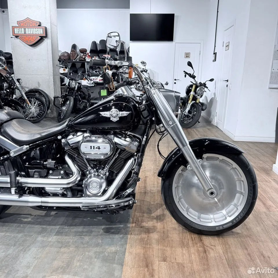 2018 Fat Boy 114 АВS Vivid Вlаck. Hello Davidson, Москва. Только хорошие мотоциклы…
