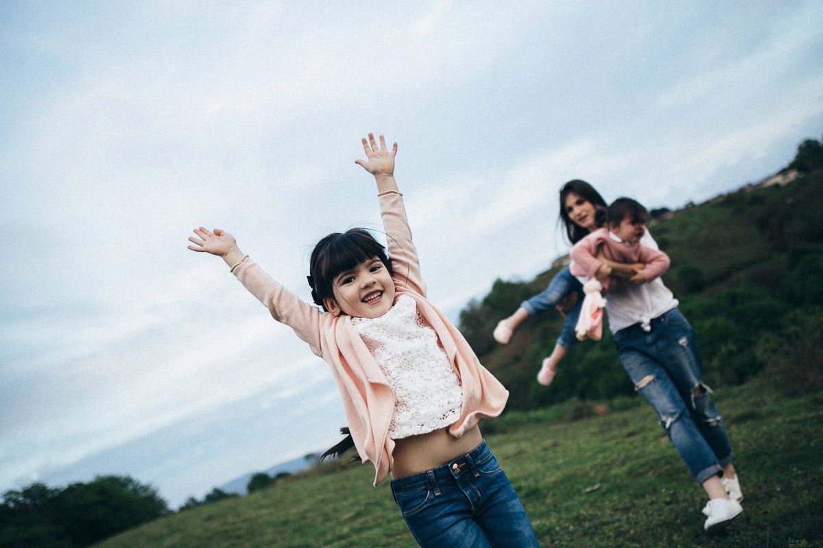 Фотосессия с детьми — фотосъемки в студии и на природе. Свадебный фотограф в Абхазии, Сухум, Гагра, Сочи