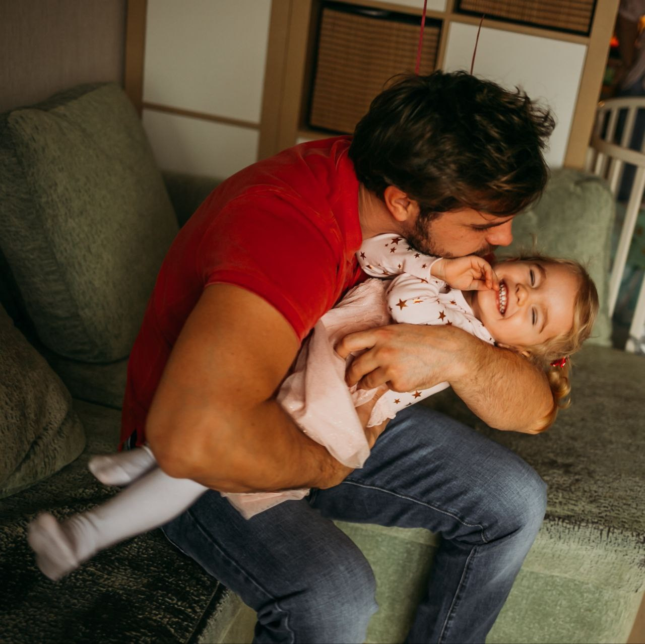 Наш папа не любит фотографироваться