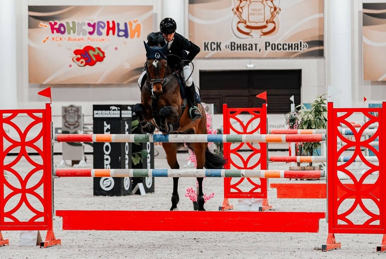 КЛУБНЫЕ СОРЕВНОВАНИЯ «КОМАНДНЫЙ БУМ», 1 этап. Куракина Дарья • Конный фотограф