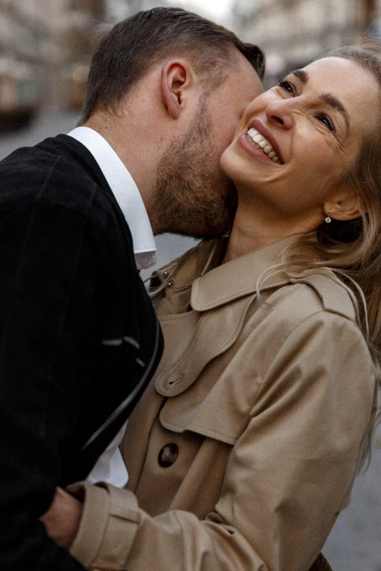 Любовь со всеми остановками. Фотограф Владимир Молоканов