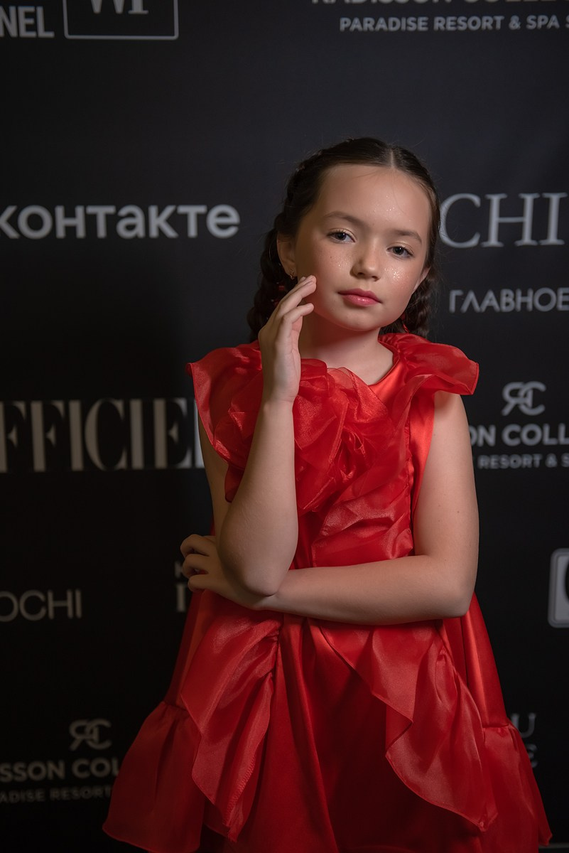 SochiFashionWeek2024 дизайнер Анохина Светлана. Семейный и коммерческий фотограф в Сочи Александр Бодунов