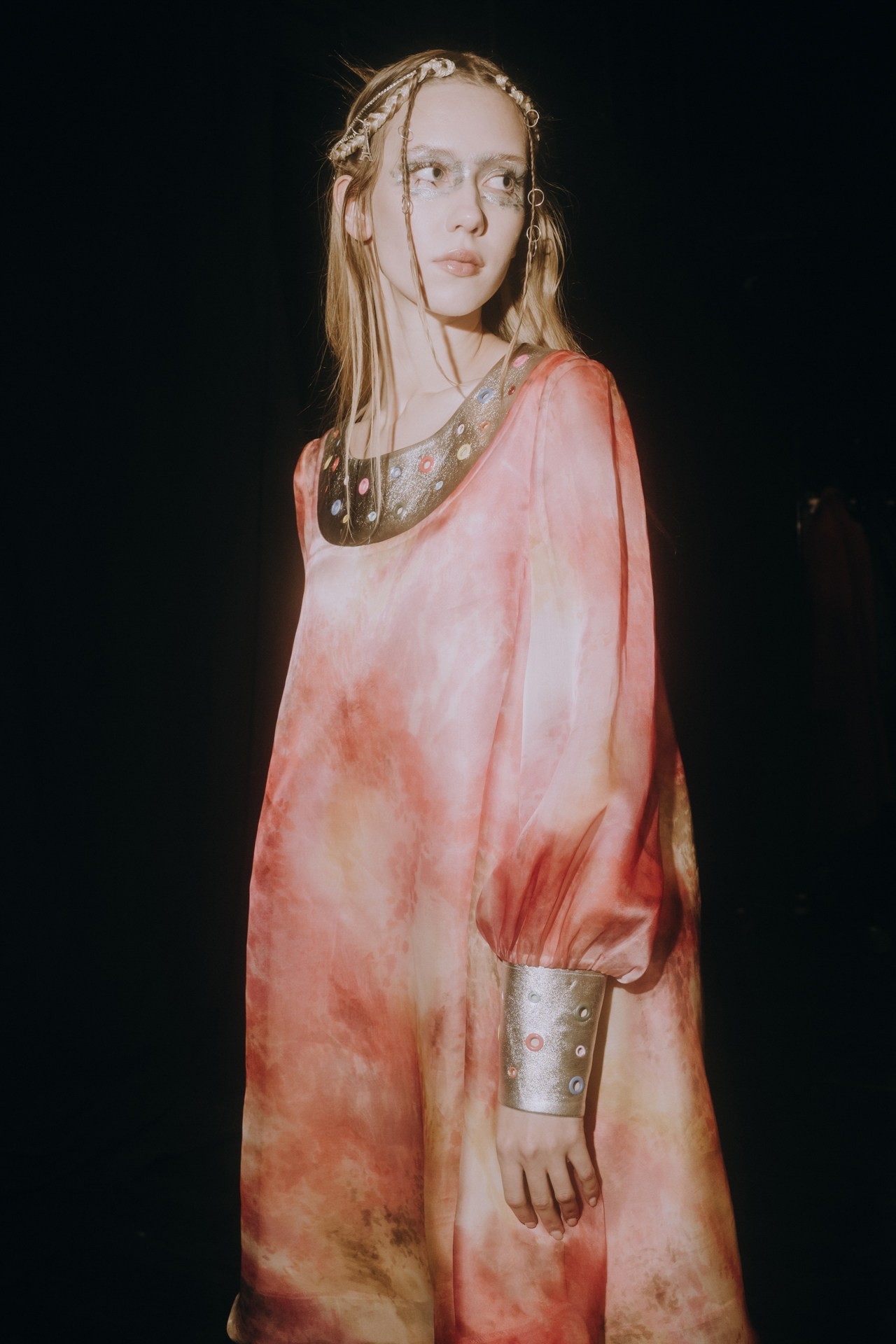 SPbFW 2024 season II. Репортажный и студийный фотограф в Санкт-Петербурге Марк Скворцов