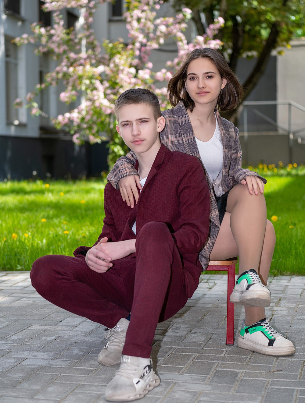 Выпускные альбомы для 9 и 11 классов. Этим Детям — выпускные альбомы