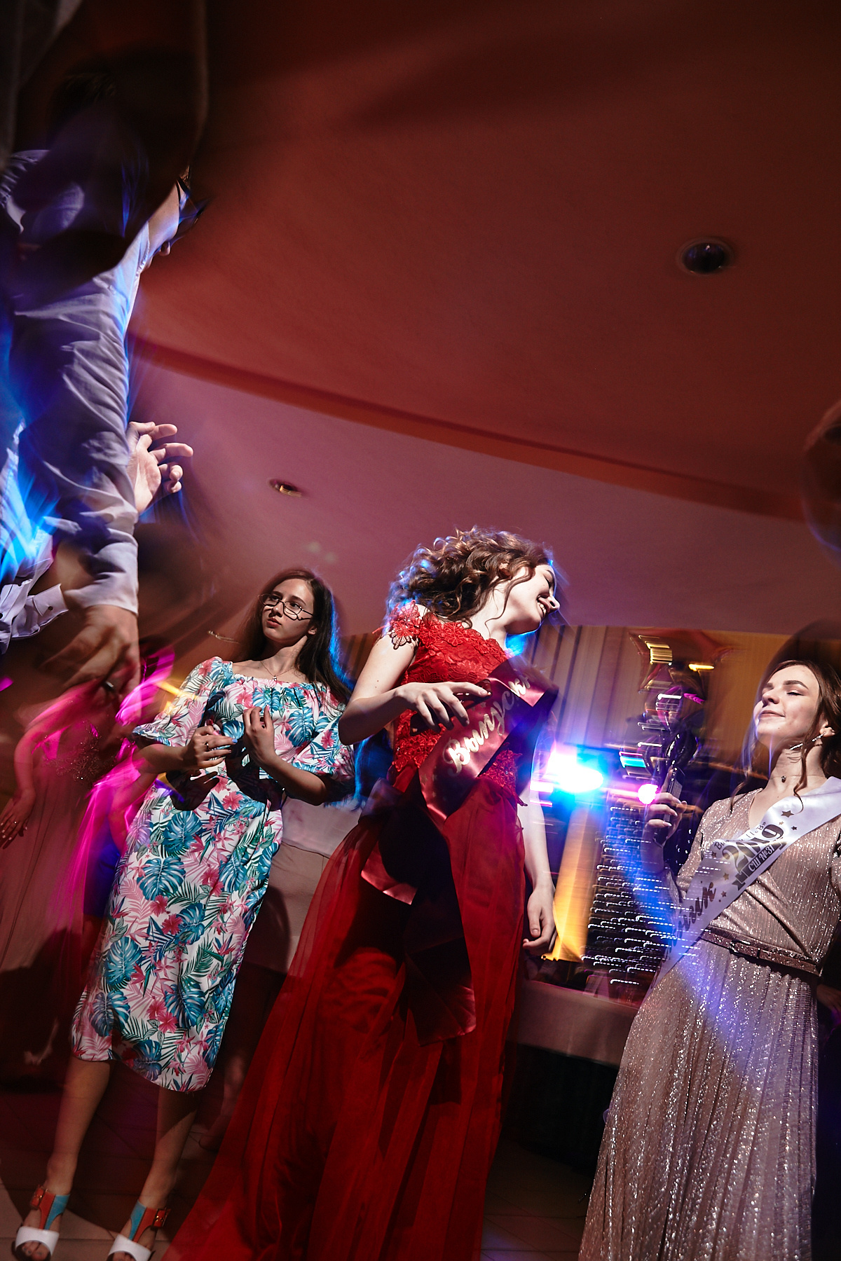 Фотосъемка выпускных в Минске. Свадебный фотограф Роман Медведев , Минск, Беларусь