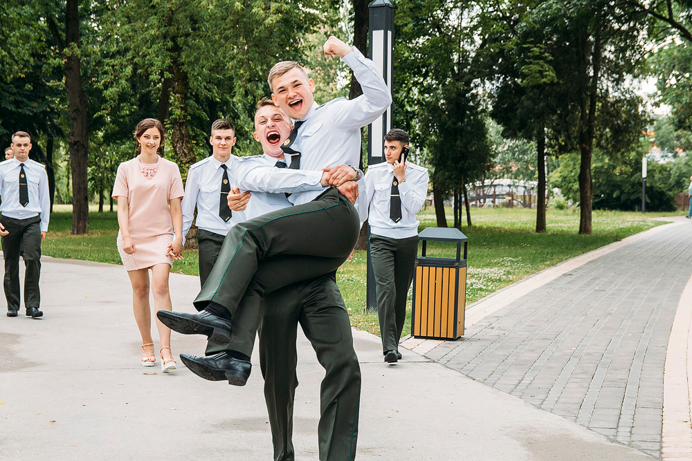 Фотосъемка выпускных в Минске. Свадебный фотограф Роман Медведев , Минск, Беларусь