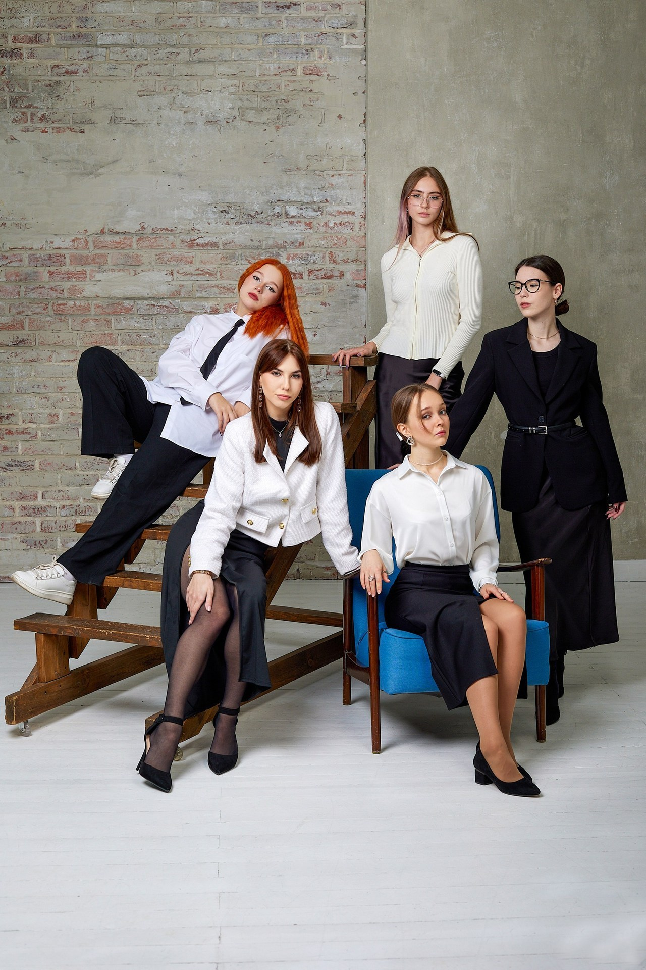 Отзывы о работе фотографа для школы и детского сада в Новосибирске. Выпускной альбом Новосибирск