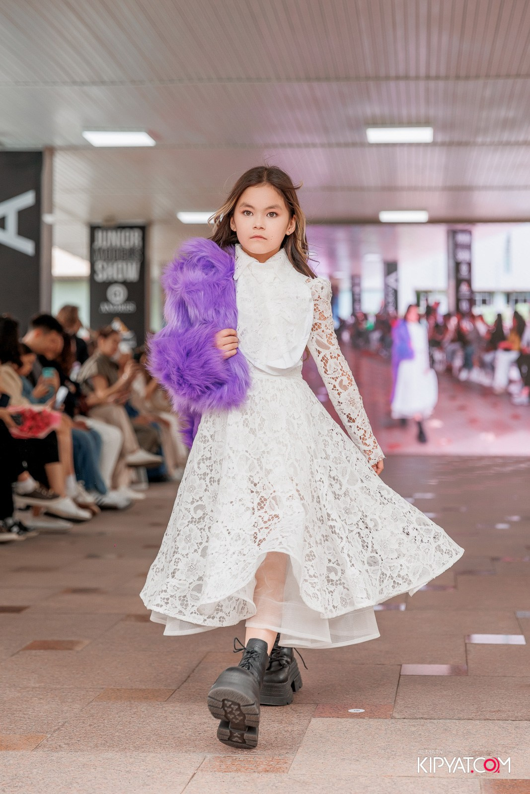 JUNIOR FASHION SHOW. КИПЯТКОМ АЛМАТЫ!