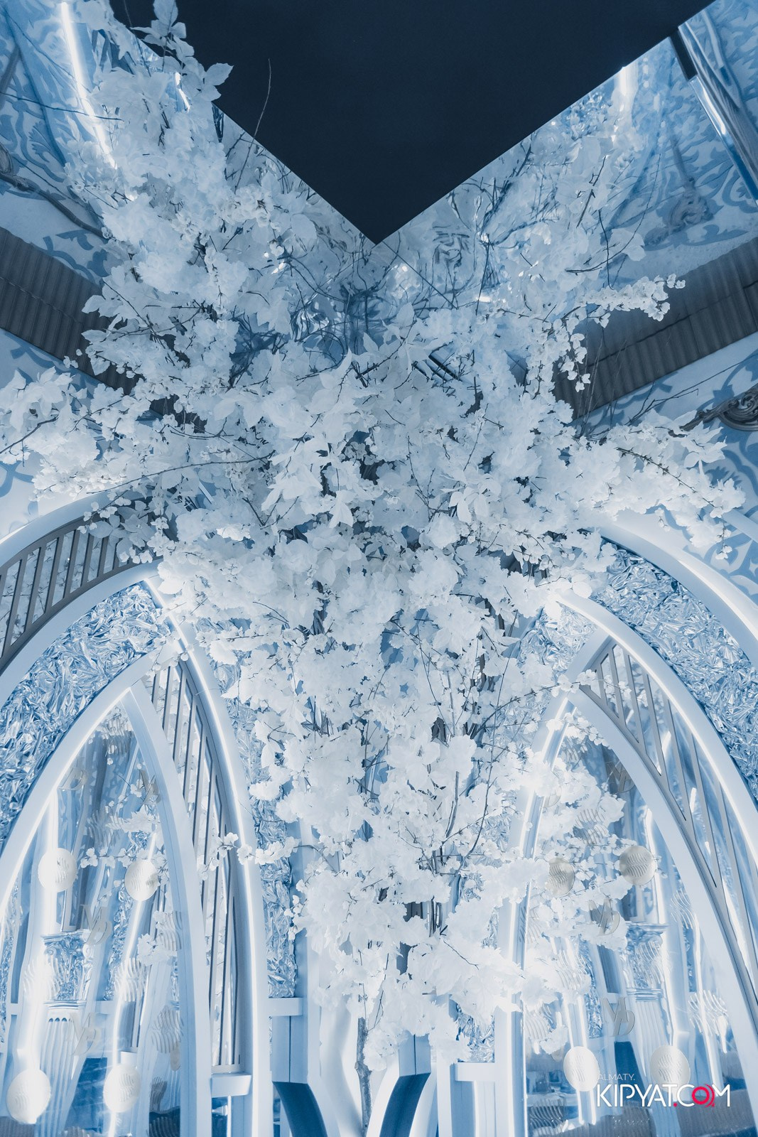 MOOD KARAOKE & TERRACE. КИПЯТКОМ АЛМАТЫ!