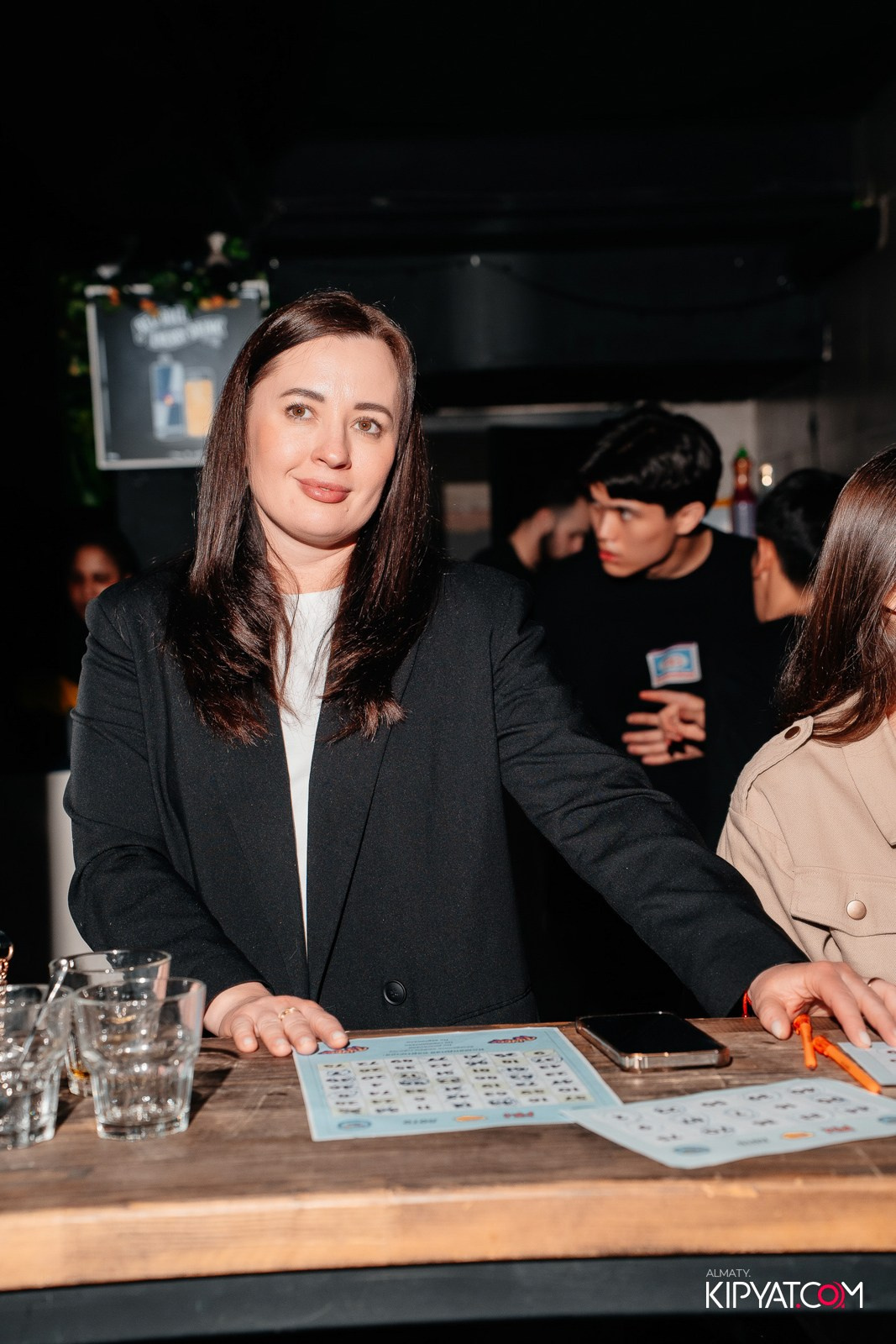 МУЗЫКАЛЬНОЕ ЛОТО В HIT RETRO. КИПЯТКОМ АЛМАТЫ!