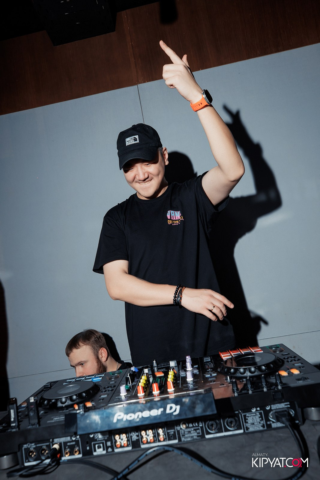 EVENT BAR. КИПЯТКОМ АЛМАТЫ!