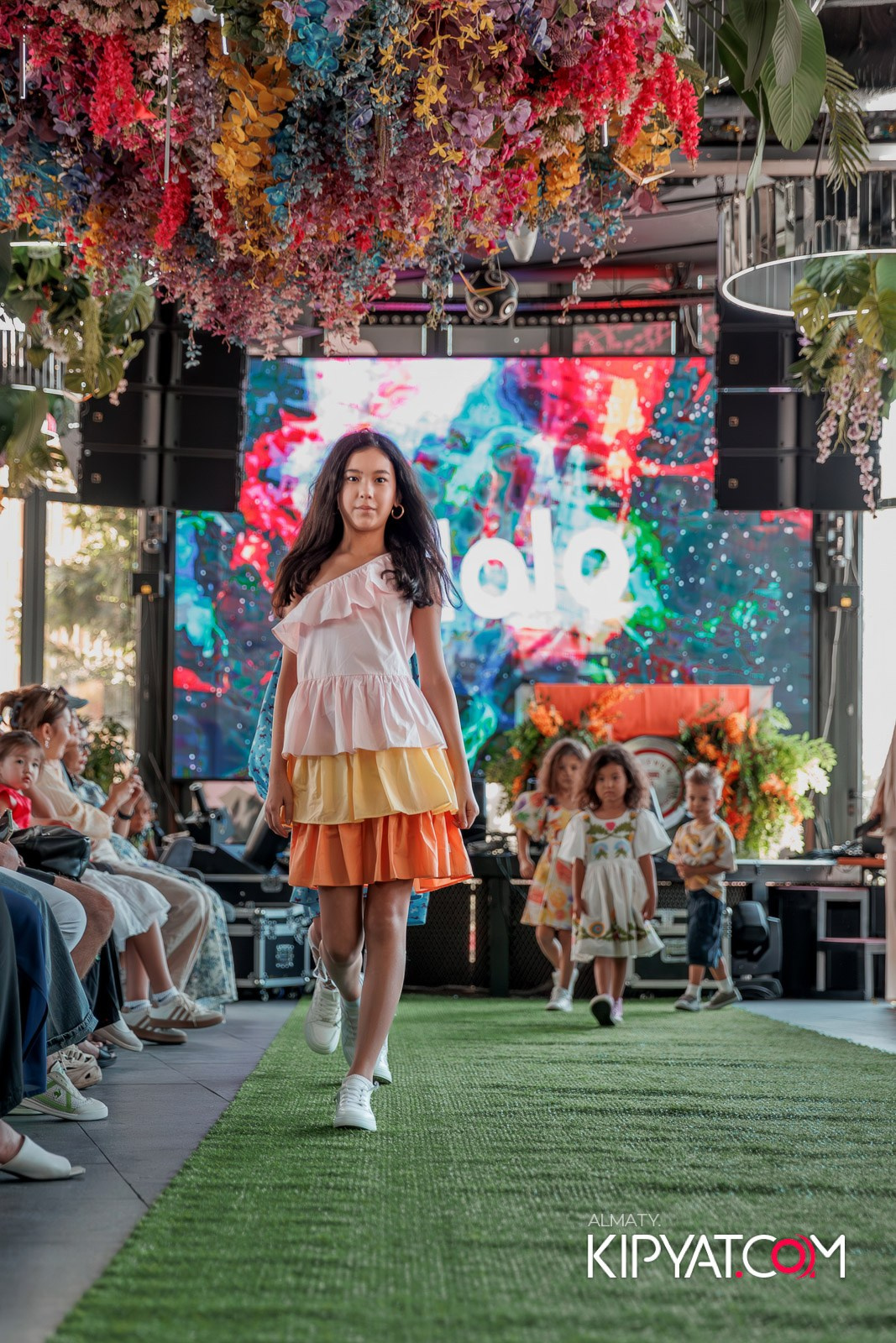 PROM KIDS FASHION SHOW. КИПЯТКОМ АЛМАТЫ!